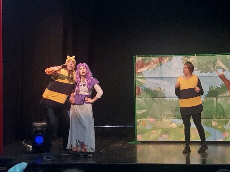 Održana predstava „Pčelica Maja“ za najmlađe